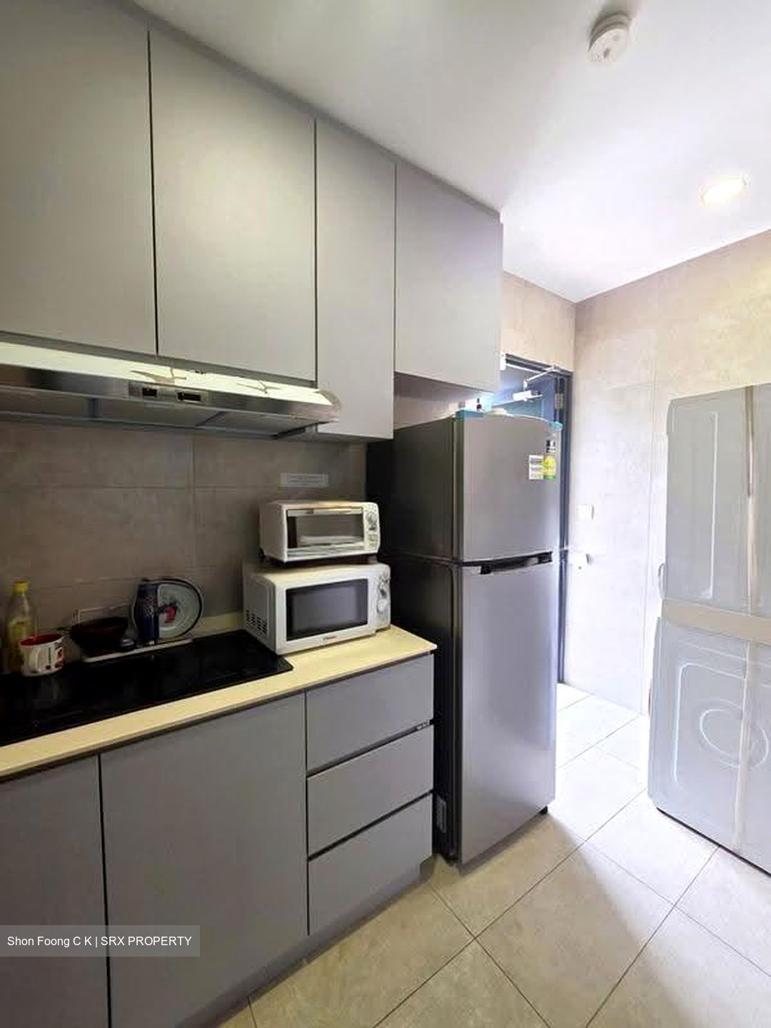 Senyum Residences (D14), Terrace #630549471